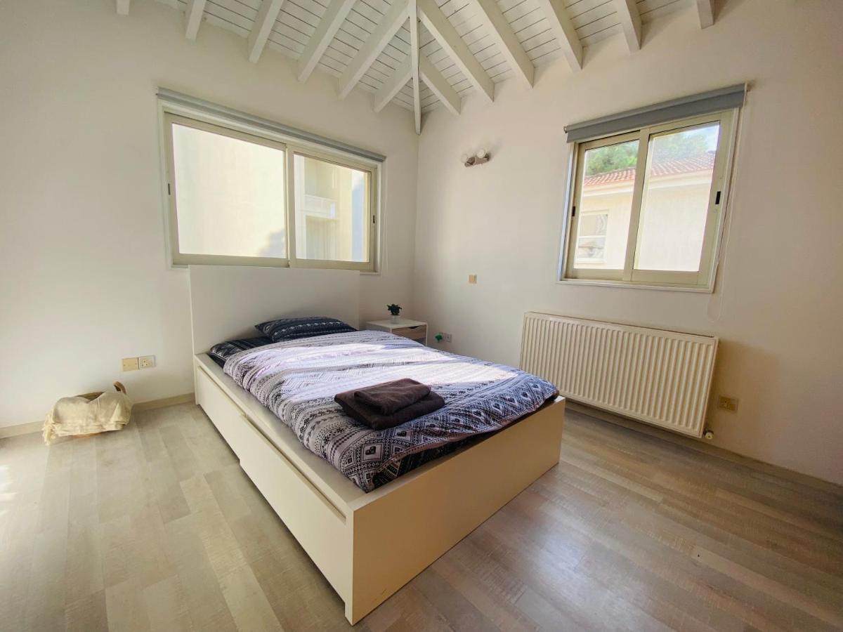 Gaia - 4 Bedroom House In Larnaca Exterior photo