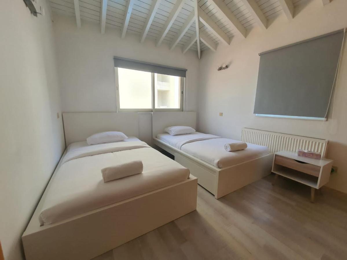 Gaia - 4 Bedroom House In Larnaca Exterior photo